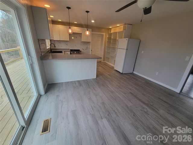 67 Fairlane Drive, Waynesville, NC 28786