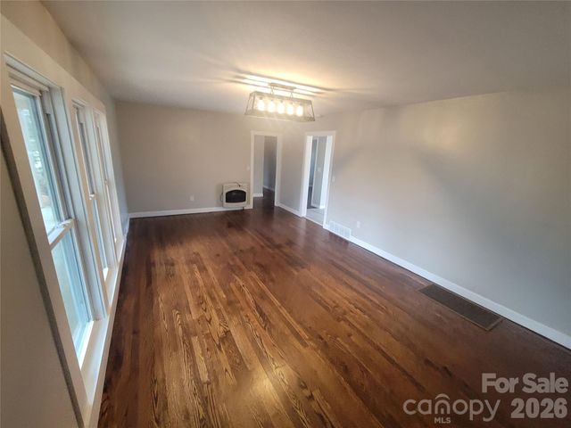 67 Fairlane Drive, Waynesville, NC 28786