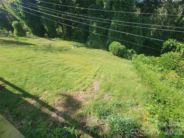 67 Fairlane Drive, Waynesville, NC 28786