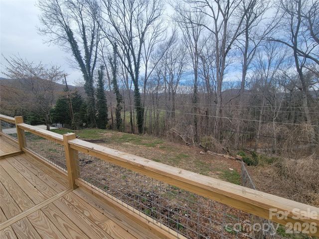 67 Fairlane Drive, Waynesville, NC 28786