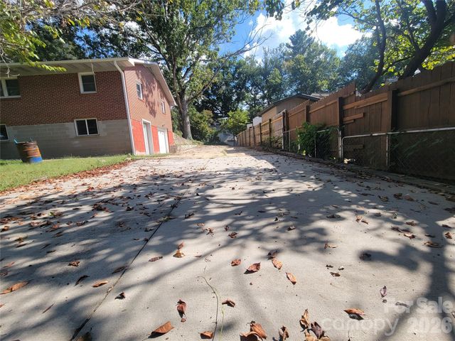 67 Fairlane Drive, Waynesville, NC 28786