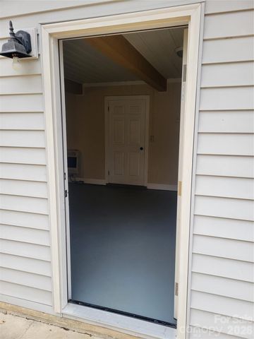 67 Fairlane Drive, Waynesville, NC 28786
