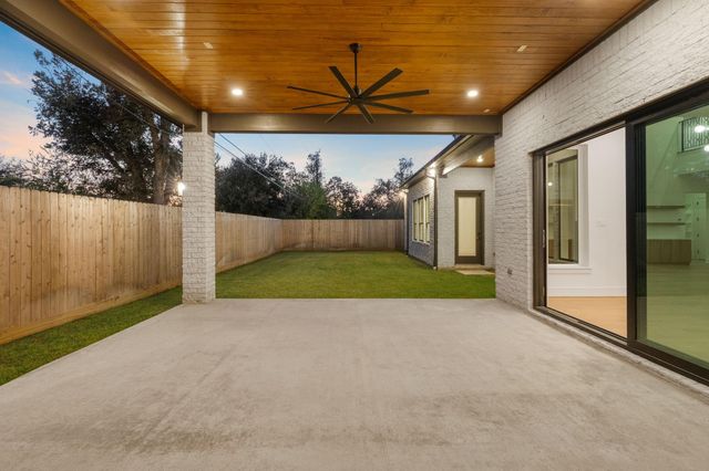 8021 Turquoise Lane, Houston, TX 77055