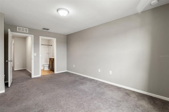 5489 ELMVIEW CROSSING, Wesley Chapel, FL 33545