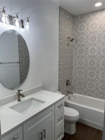 554 RONNOC LANE, New Smyrna Beach, FL 32168