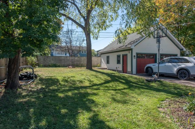 625 7th Street W, Hastings, MN 55033