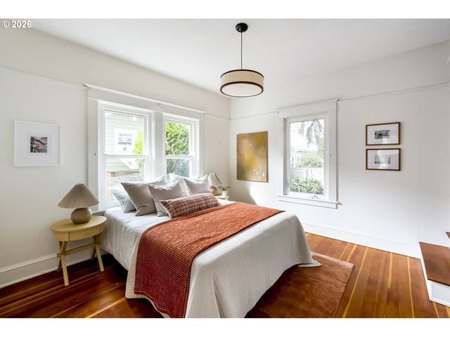 1235 Se REYNOLDS St, Portland, OR 97202