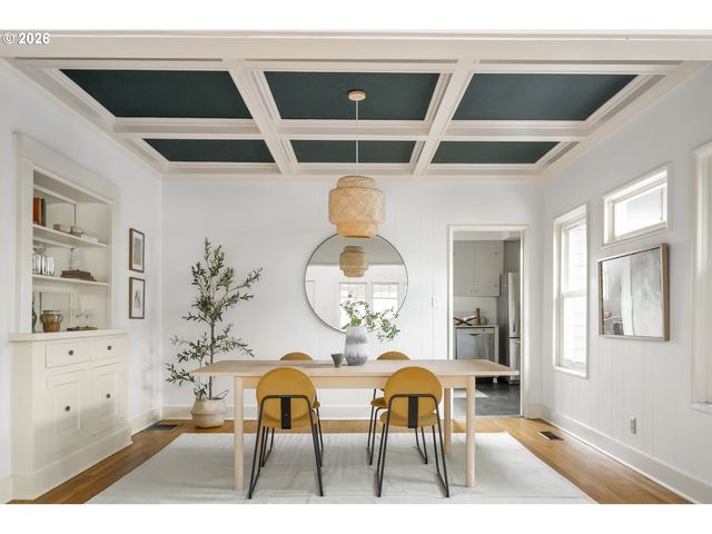 1235 Se REYNOLDS St, Portland, OR 97202