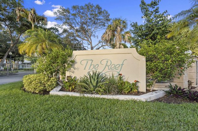 3663 SE Forecastle Court, Stuart, FL 34997