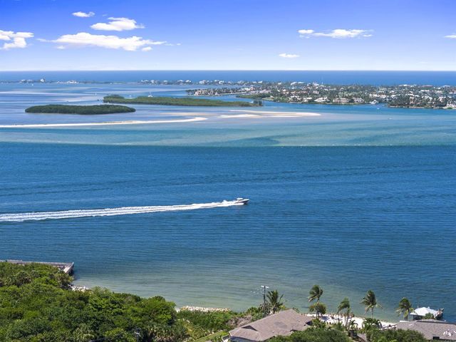 3663 SE Forecastle Court, Stuart, FL 34997