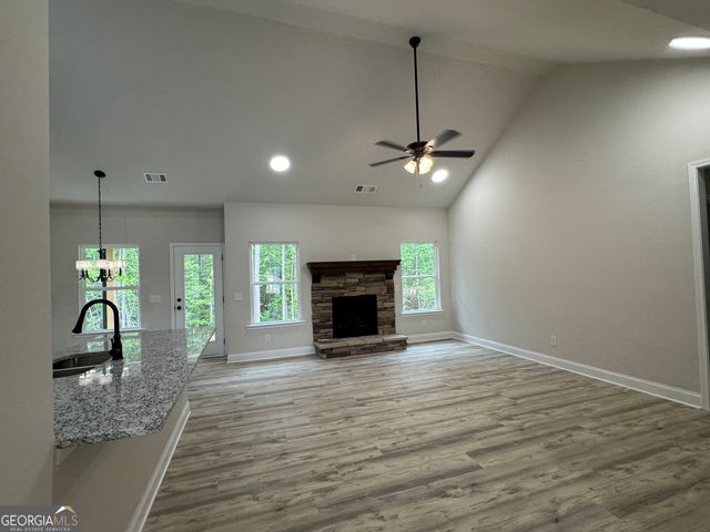 2021 N. Hicks Road, Toccoa, GA 30577
