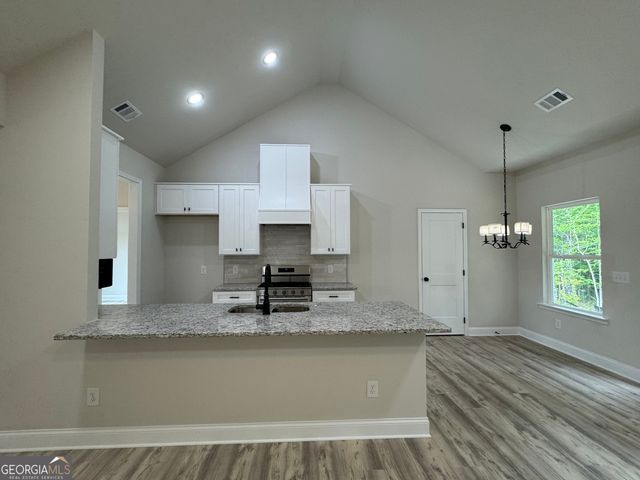 2021 N. Hicks Road, Toccoa, GA 30577