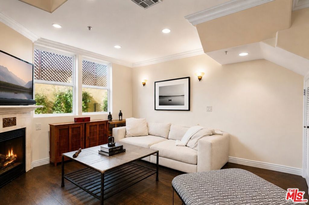 1050 N Edinburgh Avenue 103, West Hollywood, CA 90046 — photo 3
