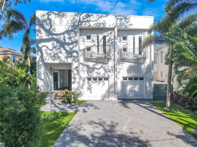 2711 W TRILBY AVENUE, Tampa, FL 33611