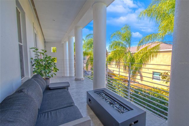 2711 W TRILBY AVENUE, Tampa, FL 33611