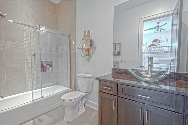 2711 W TRILBY AVENUE, Tampa, FL 33611