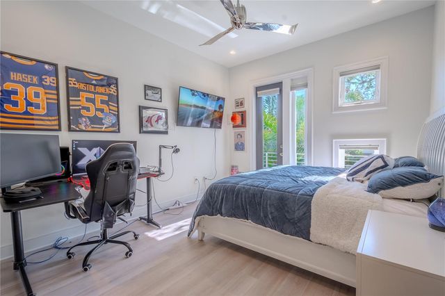 2711 W TRILBY AVENUE, Tampa, FL 33611