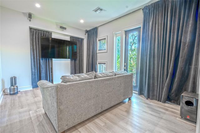2711 W TRILBY AVENUE, Tampa, FL 33611