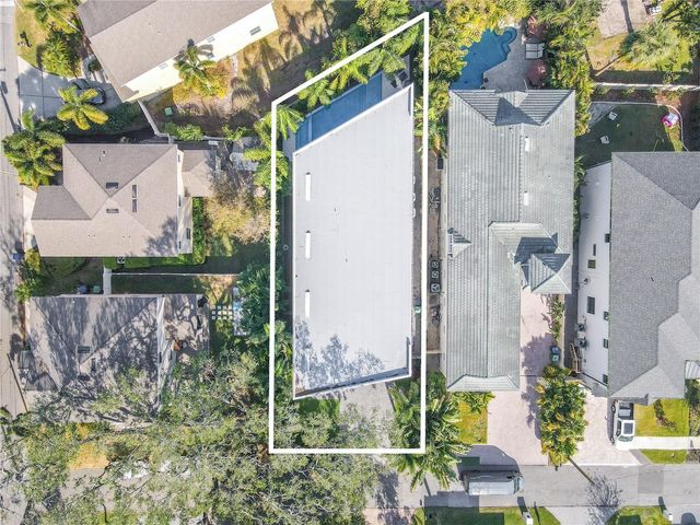 2711 W TRILBY AVENUE, Tampa, FL 33611