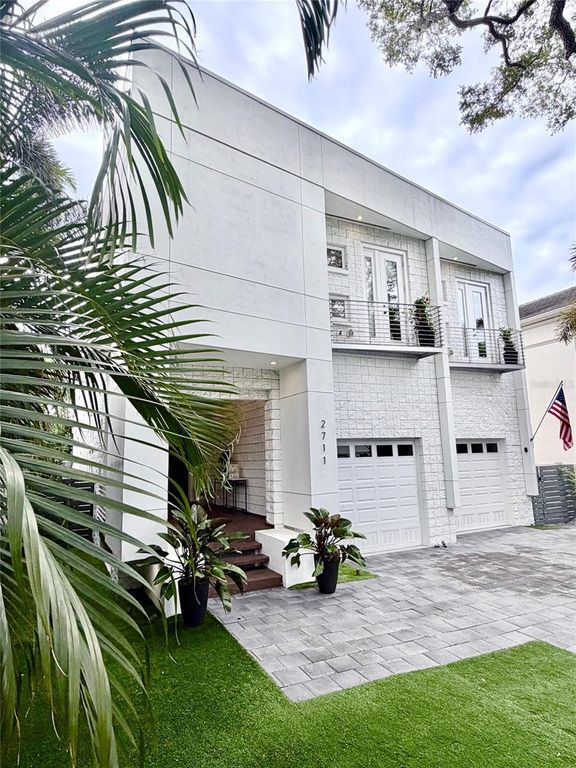 2711 W TRILBY AVENUE, Tampa, FL 33611