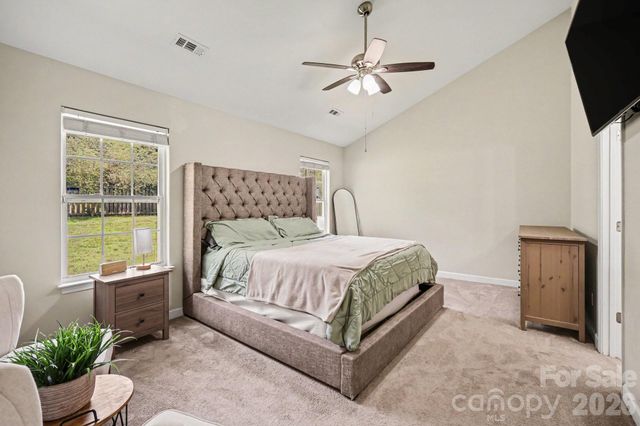 132 Brookhollow Drive, Mount Holly, NC 28120