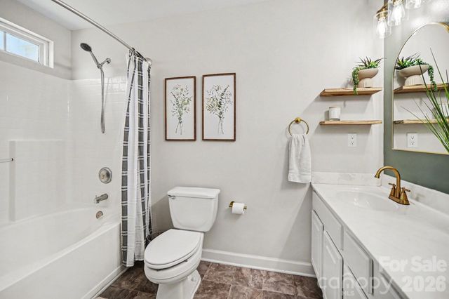 132 Brookhollow Drive, Mount Holly, NC 28120