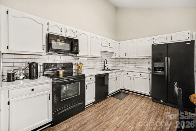 132 Brookhollow Drive, Mount Holly, NC 28120