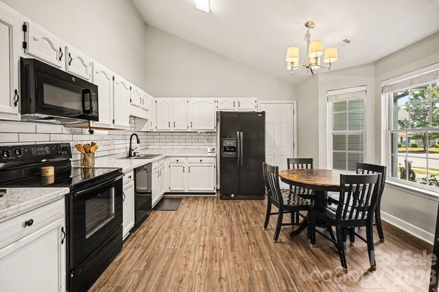 132 Brookhollow Drive, Mount Holly, NC 28120