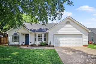 132 Brookhollow Drive, Mount Holly, NC 28120