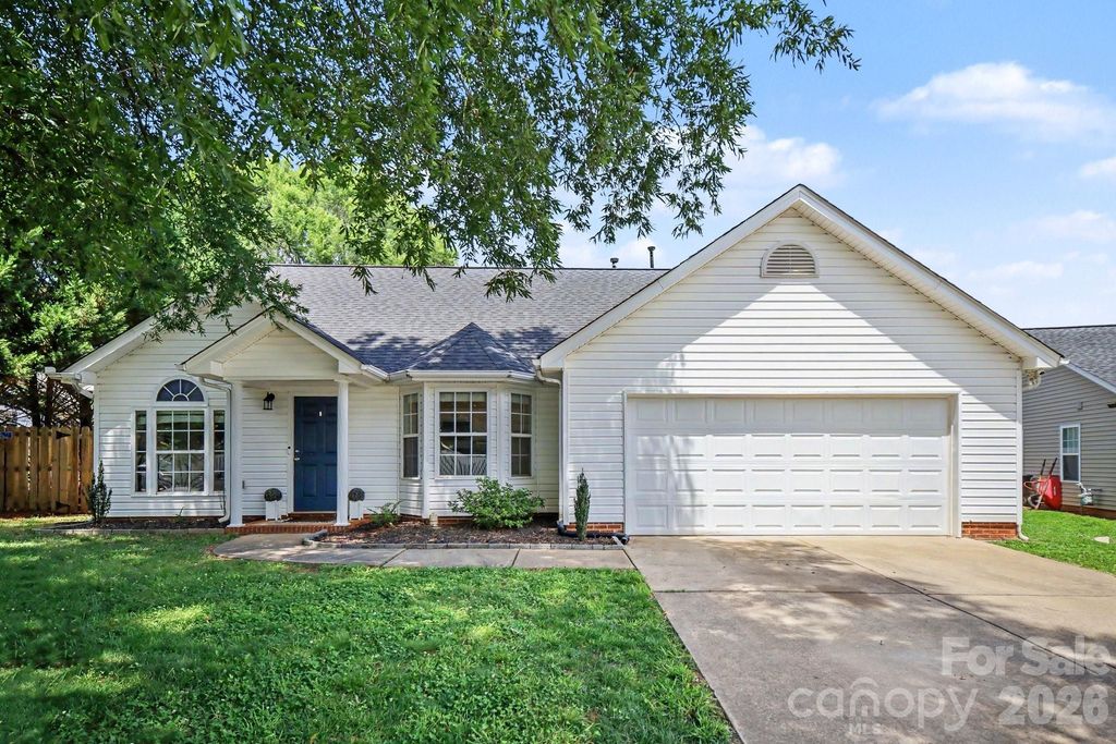 132 Brookhollow Drive, Mount Holly, NC 28120