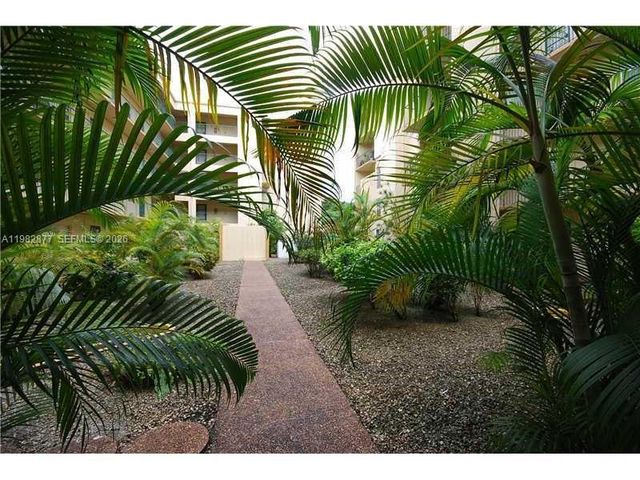 4500 W 19th Ct 240, Hialeah, FL 33012