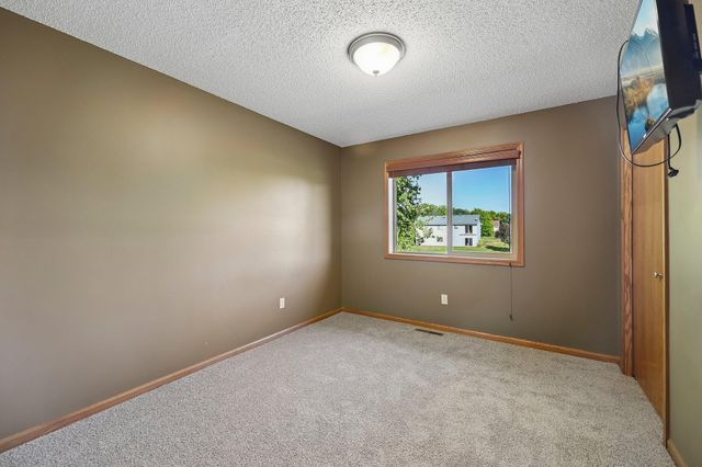 7638 Packard Avenue NE, Otsego, MN 55330
