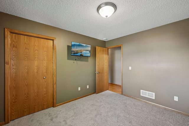 7638 Packard Avenue NE, Otsego, MN 55330