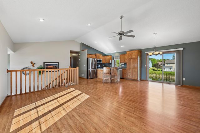 7638 Packard Avenue NE, Otsego, MN 55330