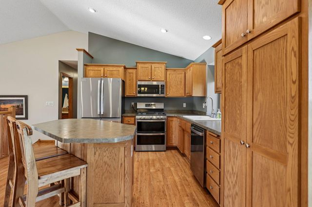 7638 Packard Avenue NE, Otsego, MN 55330