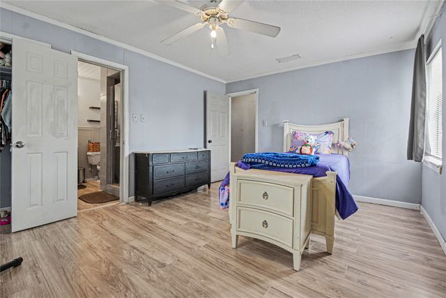 2382 N FM 1743 Road, Windom, TX 75492