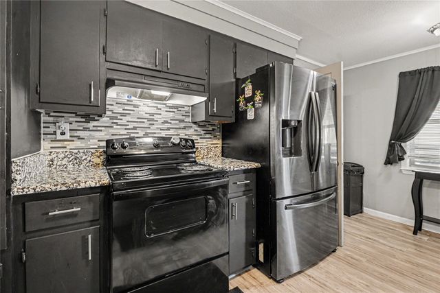 2382 N FM 1743 Road, Windom, TX 75492
