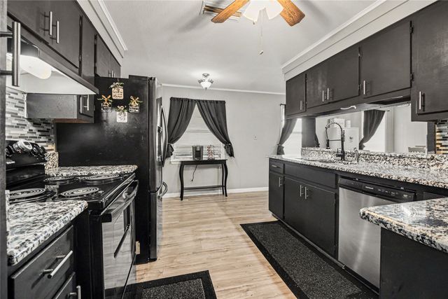 2382 N FM 1743 Road, Windom, TX 75492