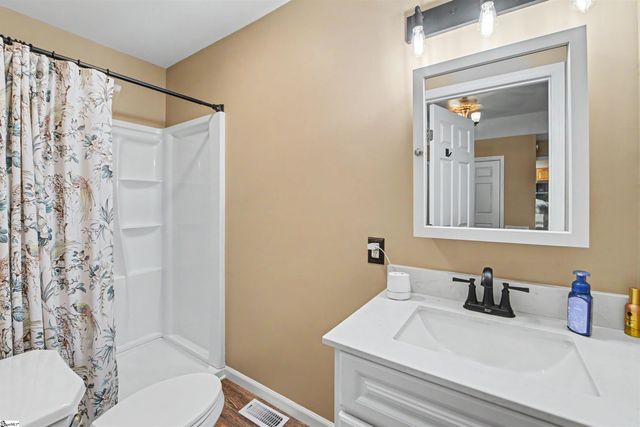 159 Oak Hill Drive, Piedmont, SC 29673