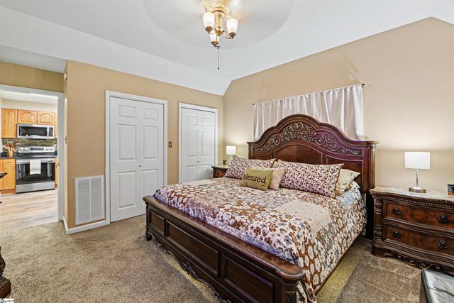 159 Oak Hill Drive, Piedmont, SC 29673