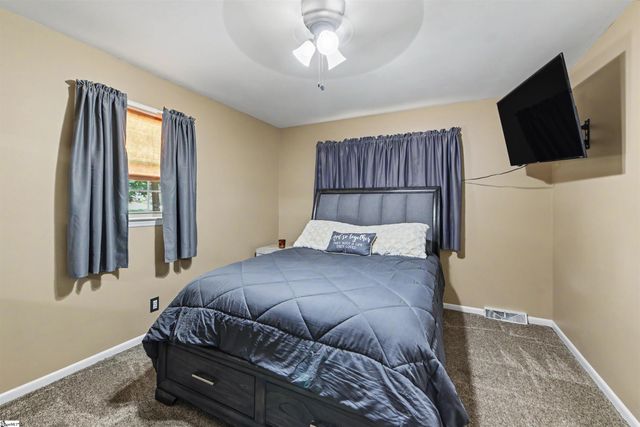 159 Oak Hill Drive, Piedmont, SC 29673
