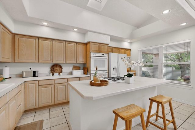12700 Sunset Ridge Place NE, Albuquerque, NM 87111