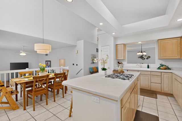 12700 Sunset Ridge Place NE, Albuquerque, NM 87111