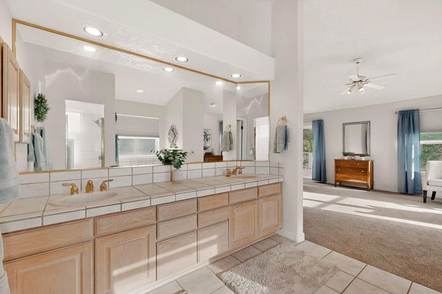 12700 Sunset Ridge Place NE, Albuquerque, NM 87111