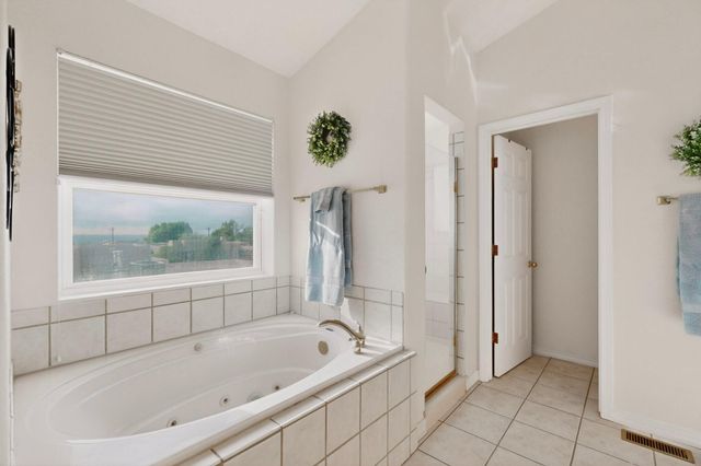 12700 Sunset Ridge Place NE, Albuquerque, NM 87111