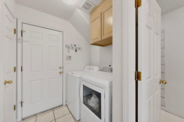 12700 Sunset Ridge Place NE, Albuquerque, NM 87111