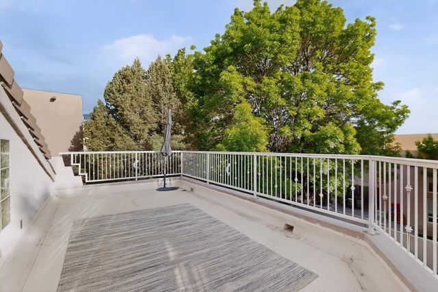 12700 Sunset Ridge Place NE, Albuquerque, NM 87111