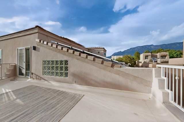 12700 Sunset Ridge Place NE, Albuquerque, NM 87111