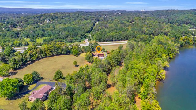 8024 B Highway 58, Harrison, TN 37341