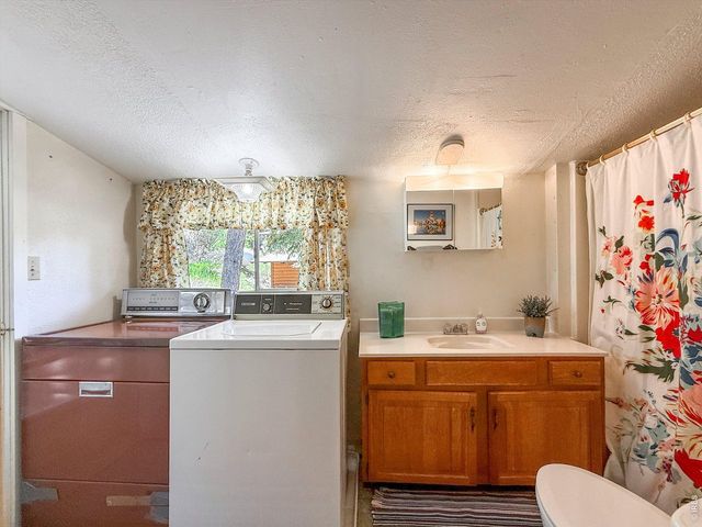 438 Aspen Dr, Lyons, CO 80540